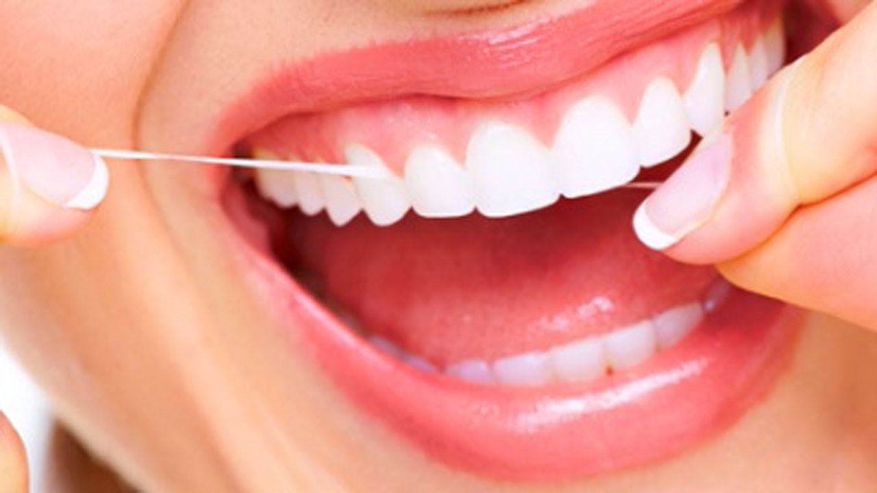 گیر کردن جسم خارجی در میان دندان ها